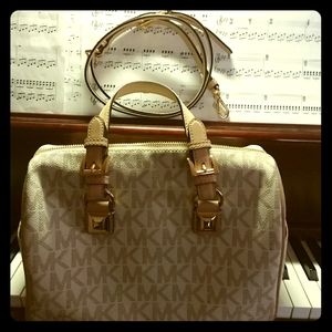 Mk Grayson Satchel pebbled leather medium size